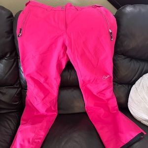 Women’s Snowboarding Pants